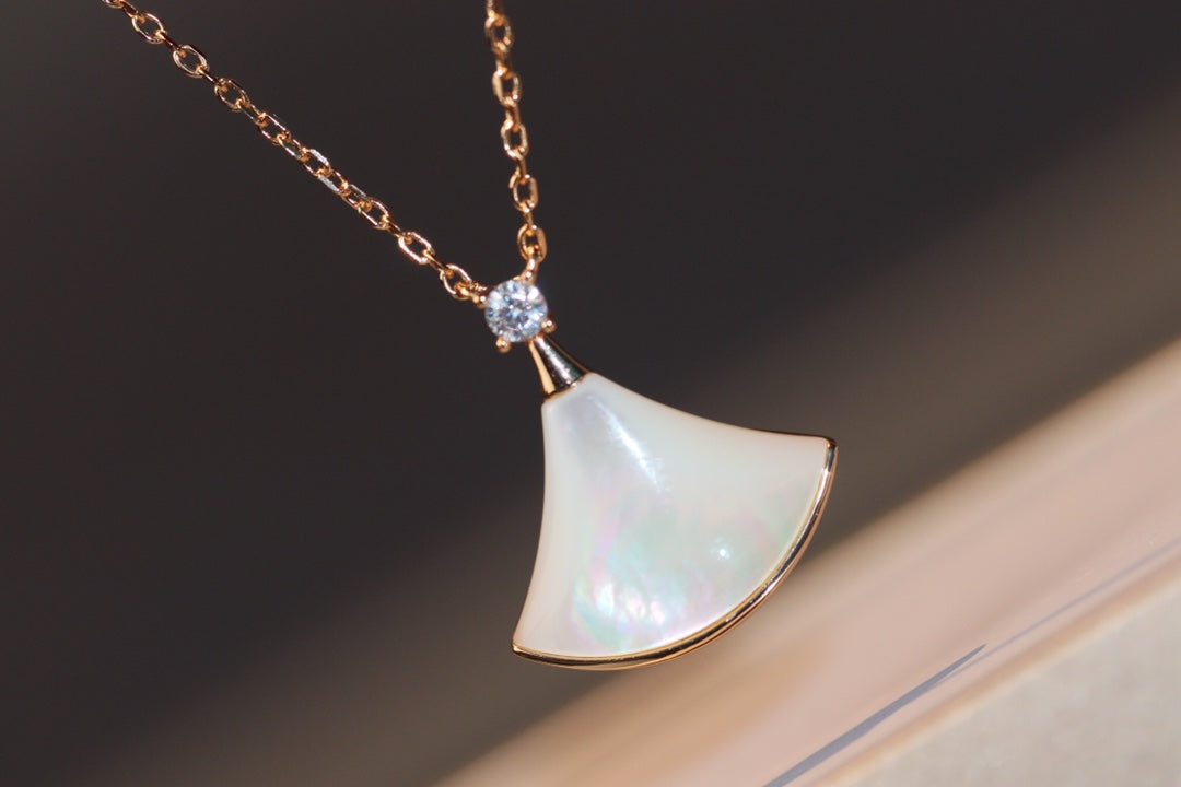 [RAFFINE] COLLAR DREAM BLANCO MOP ORO ROSA 1 DIAMANTE
