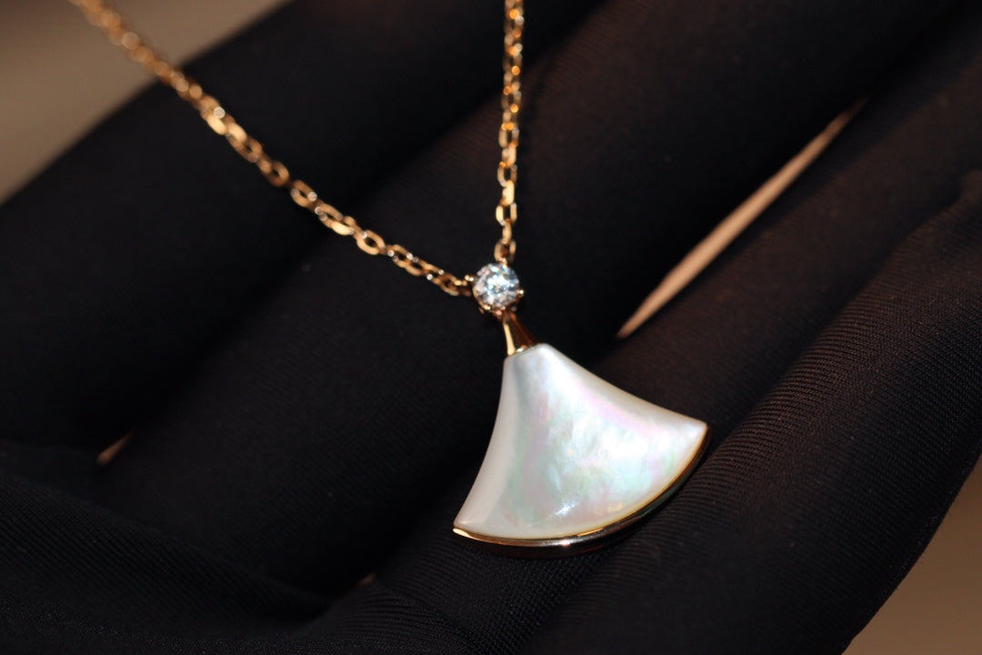 [RAFFINE] COLLAR DREAM BLANCO MOP ORO ROSA 1 DIAMANTE