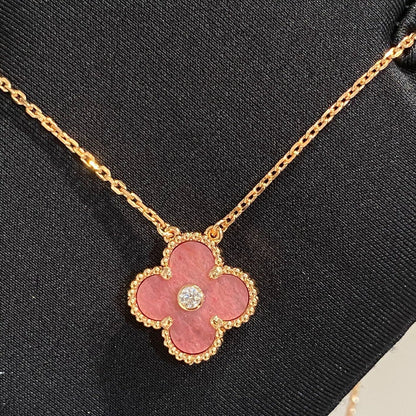 [RAFFINE]CLOVER 15MM DIAMOND RHODONITE NECKLACE