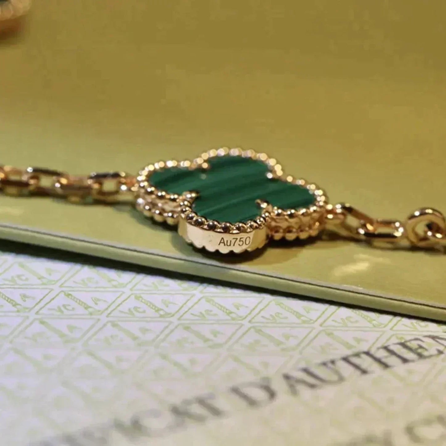 [RAFFINE] CLOVER 5 MOTIF MALACHITE BRACELET COLLECTION