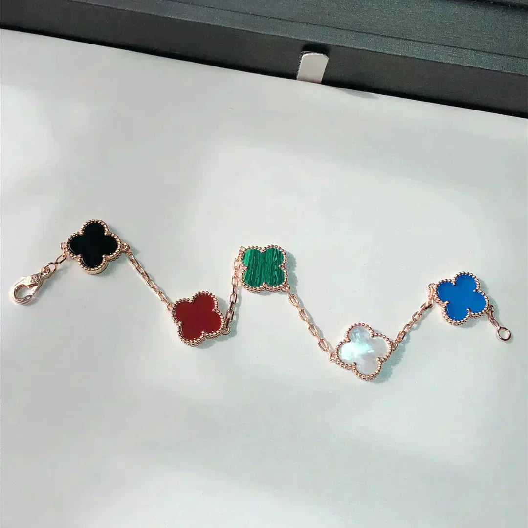 [RAFFINE]CLOVER 5 MOTIFS MEHRFARBIGES ARMBAND