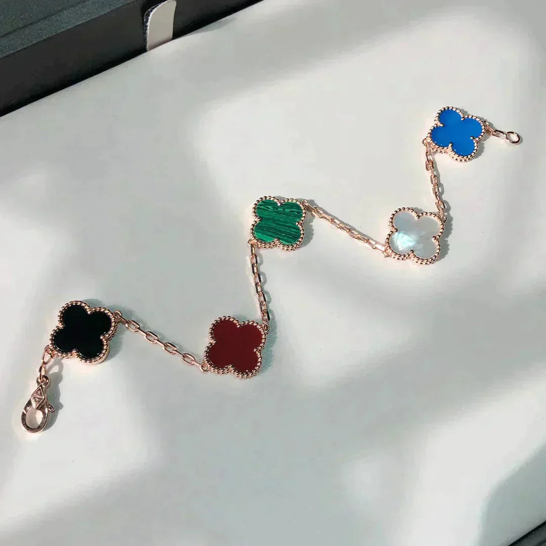 [RAFFINE]CLOVER 5 MOTIFS MEHRFARBIGES ARMBAND