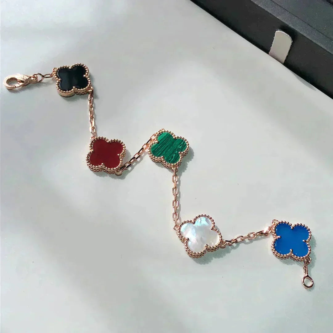 [RAFFINE]CLOVER 5 MOTIFS MEHRFARBIGES ARMBAND