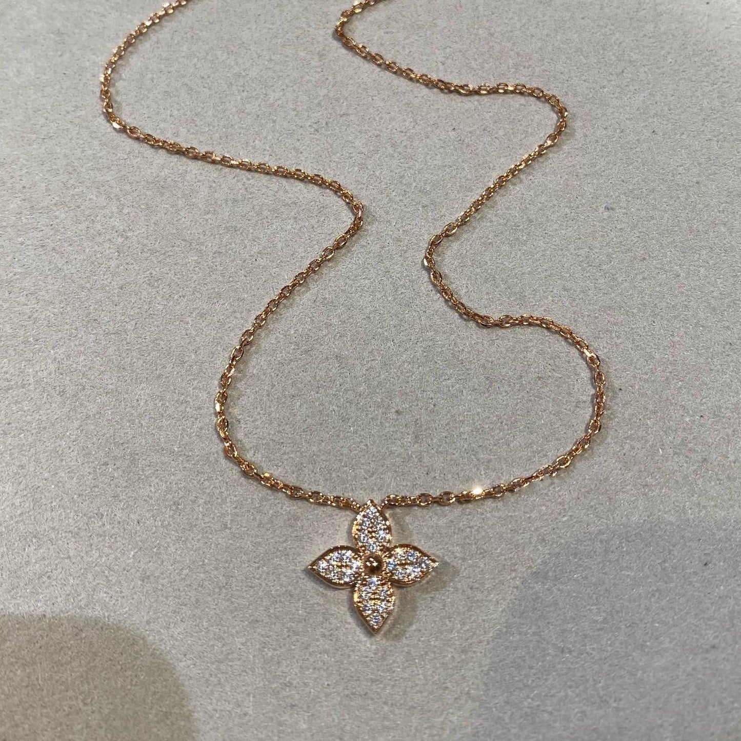 [RAFFINE]STAR DIAMOND NECKALCE