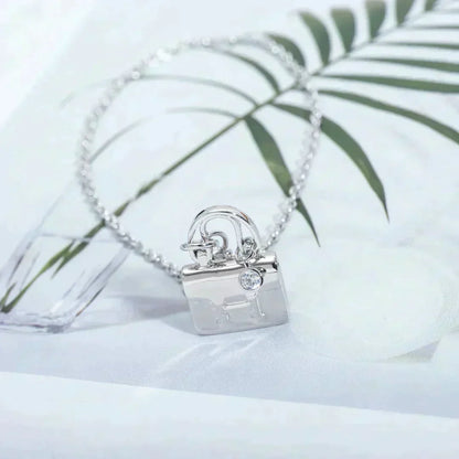 [RAFFINE]AMULETTE PEDANT SILVER NECKLACE