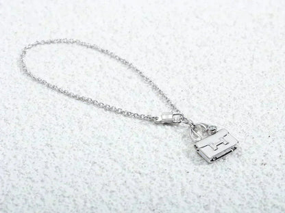 [RAFFINE]AMULETTE PEDANT SILVER NECKLACE