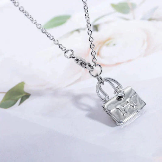 [RAFFINE]AMULETTE PEDANT SILVER NECKLACE