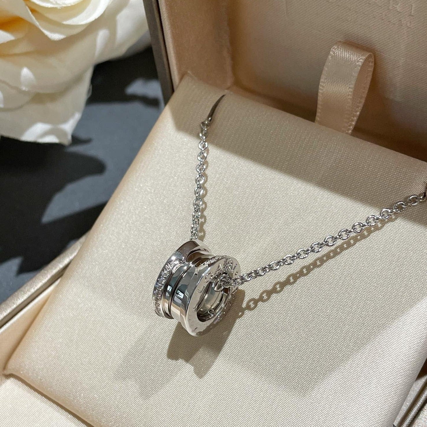 [RAFFINE]ZERO 1 COLLAR DIAMANTE