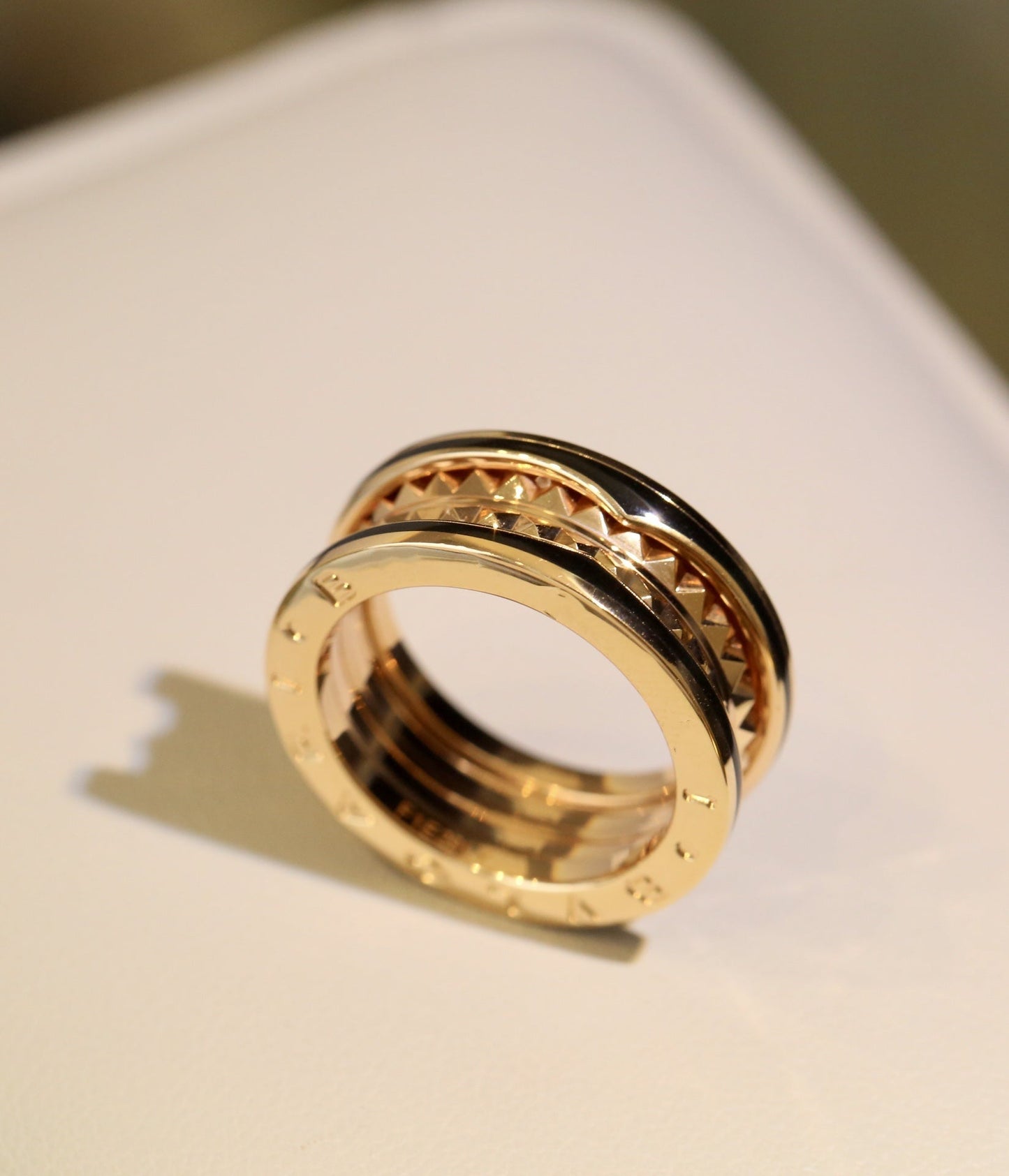 [RAFFINE]ZERO 1 ANILLO DE CERÁMICA NEGRA EN ORO ROSA