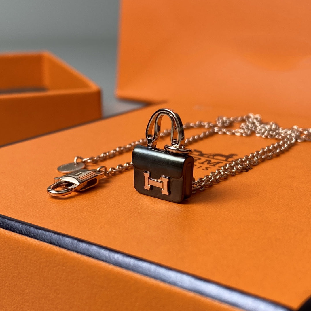 [Raffine]CONSTANCE BLACK PEDANT PINK GOLD NECKLACE