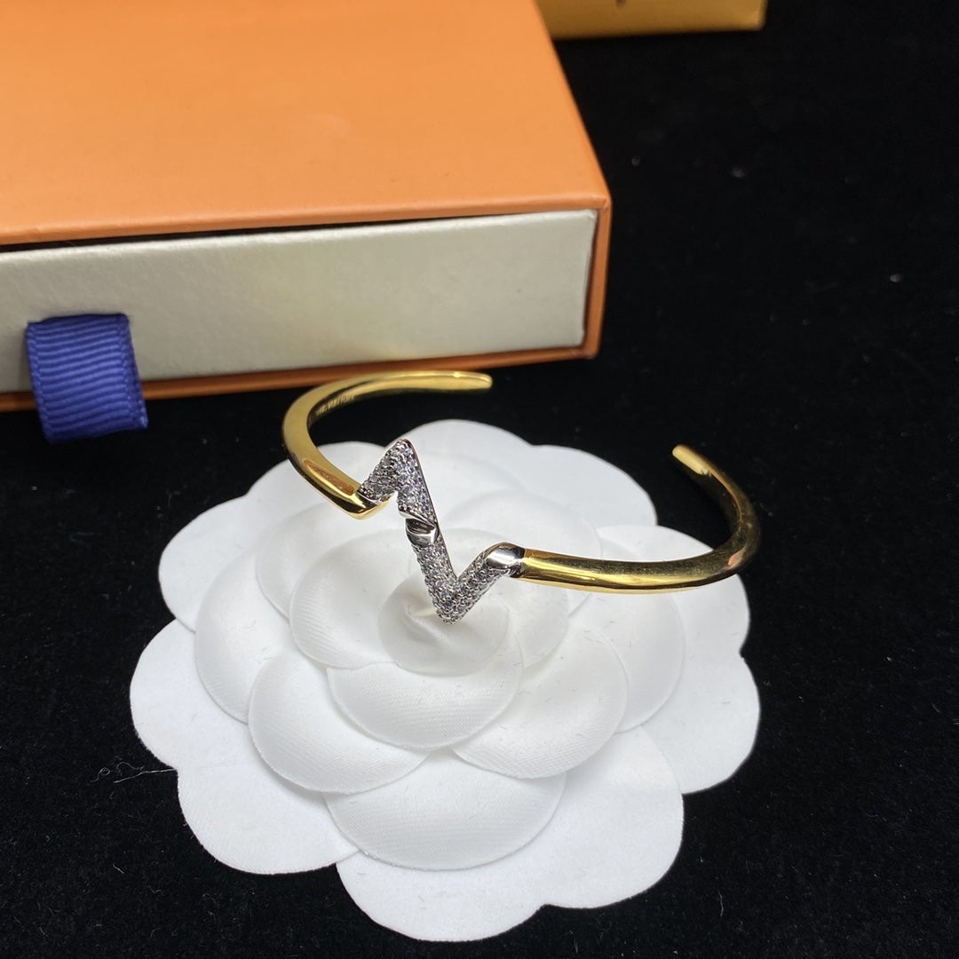 [RAFFINE]VOLTE UPSITE DOWN DIAMOND GOLD OPEN BRACELET