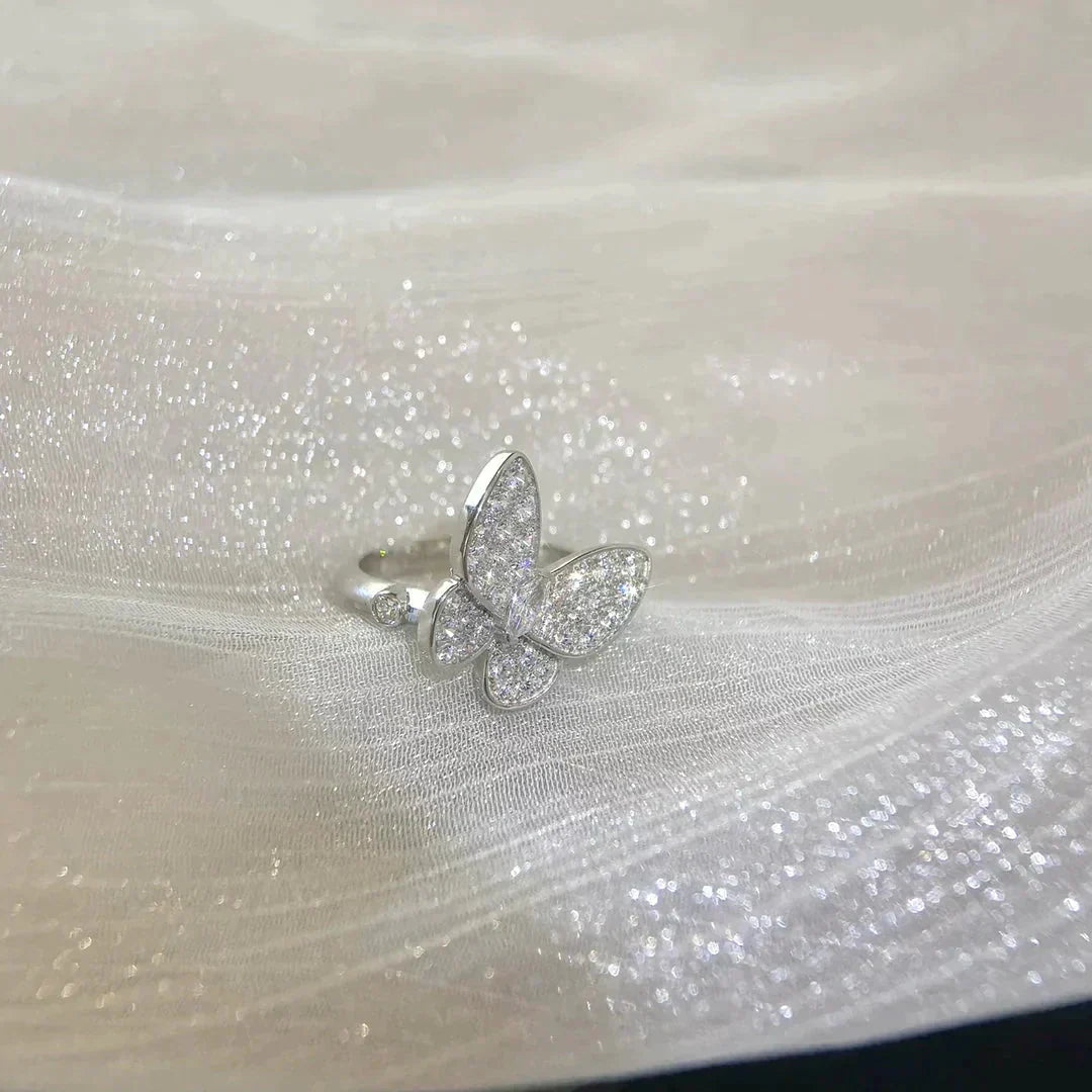 [RAFFINE] ANILLO DE DIAMANTE CON MARIPOSA