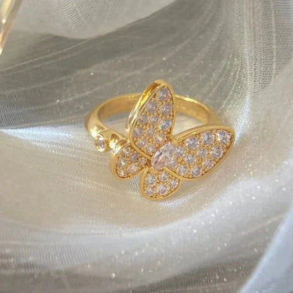 [RAFFINE] ANILLO DE DIAMANTE CON MARIPOSA
