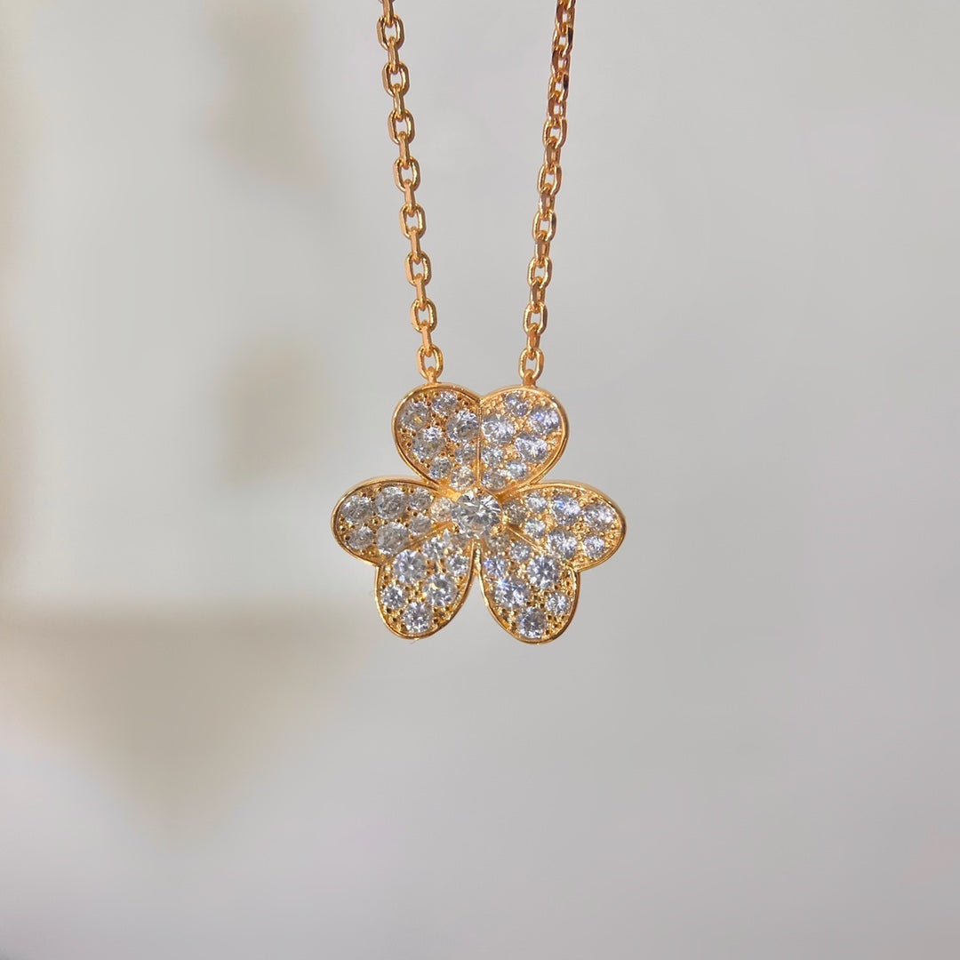 [RAFFINE]FLOWER DIAMOND NECKLACE