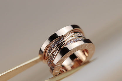 [RAFFINE]ZERO 1 COLLAR DE ORO ROSA CON DIAMANTES
