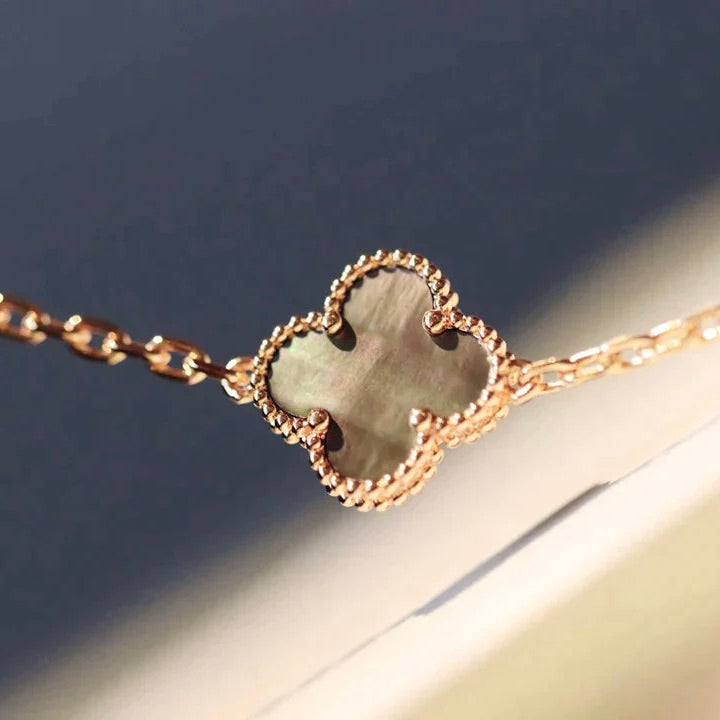 [RAFFINE]CLOVER 20 MOTIFS LASER DIAMOND NECKLACE