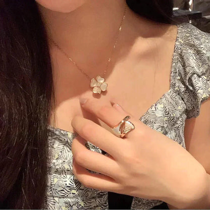 [RAFFINE]CLOVER MOP DIAMOND ROSE GOLD NECKLACE