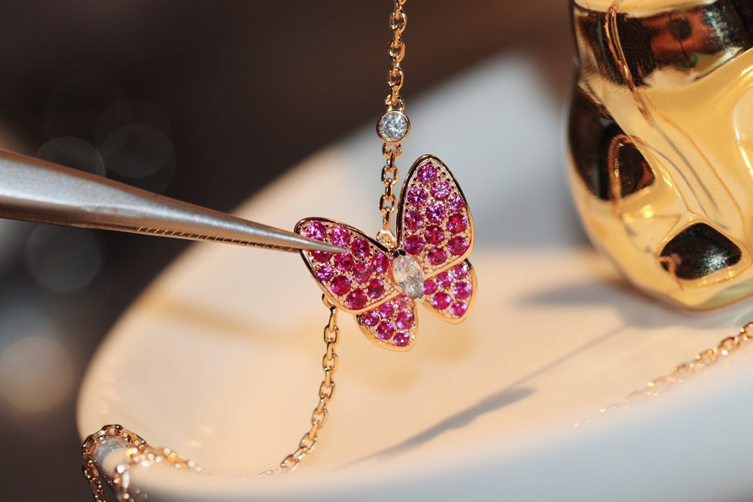 [RAFFINE]BUTTERFLY RED DIAMOND ROSE GOLD NECKLACE