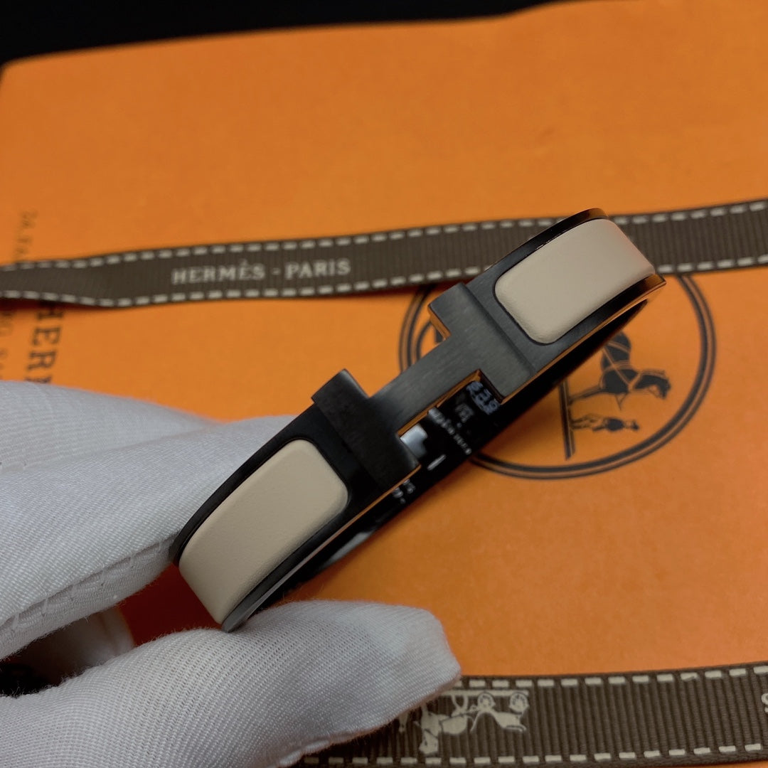 [RAFFINE]H BRACELET 12MM BLACK BEIGE CERAMIC