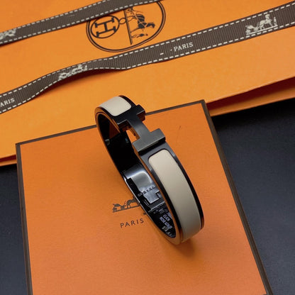 [RAFFINE]H BRACELET 12MM BLACK BEIGE CERAMIC