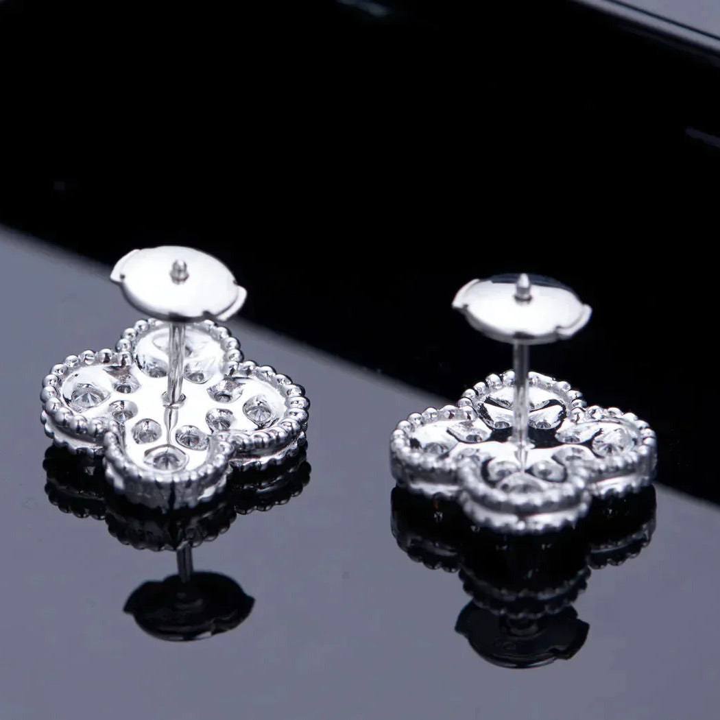 [RAFFINE]CLOVER 1 MOTIFS DIAMOND STUD EARRINGS SILVER