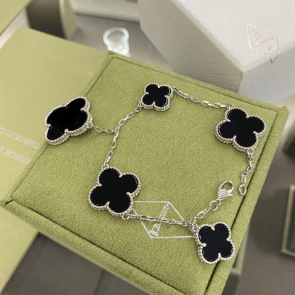 [RAFFINE]CLOVER 5 MOTIFS SIVLER ONYX BRACELET