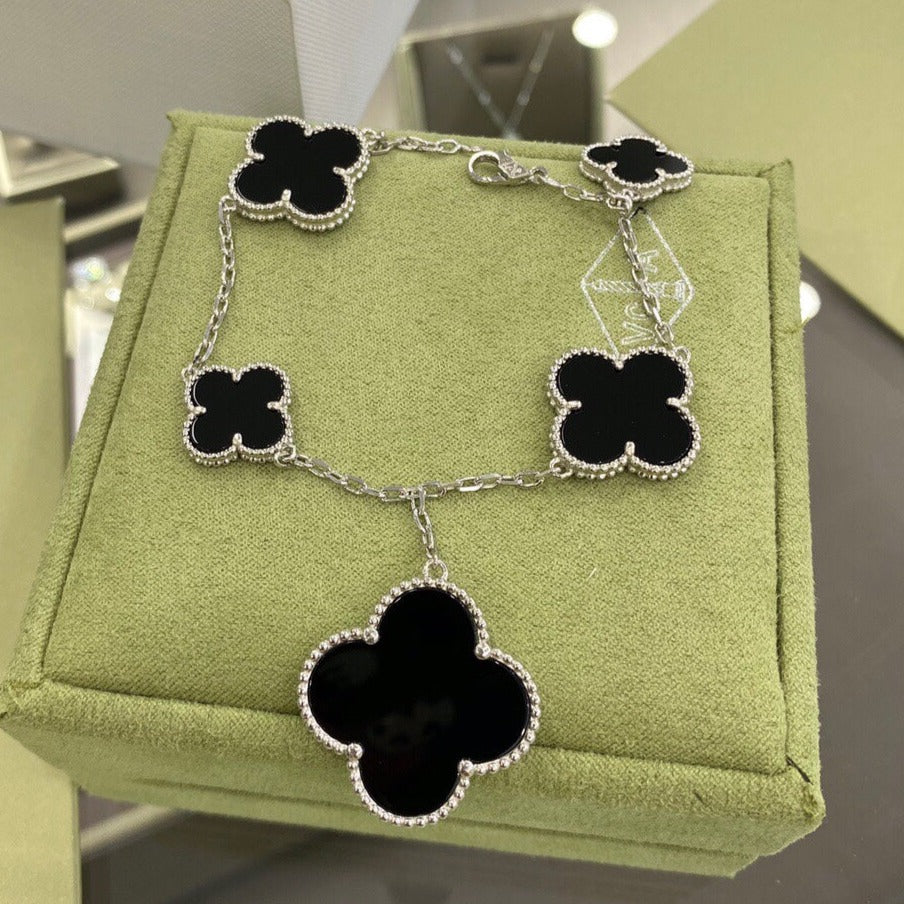 [RAFFINE]CLOVER 5 MOTIFS SIVLER ONYX BRACELET