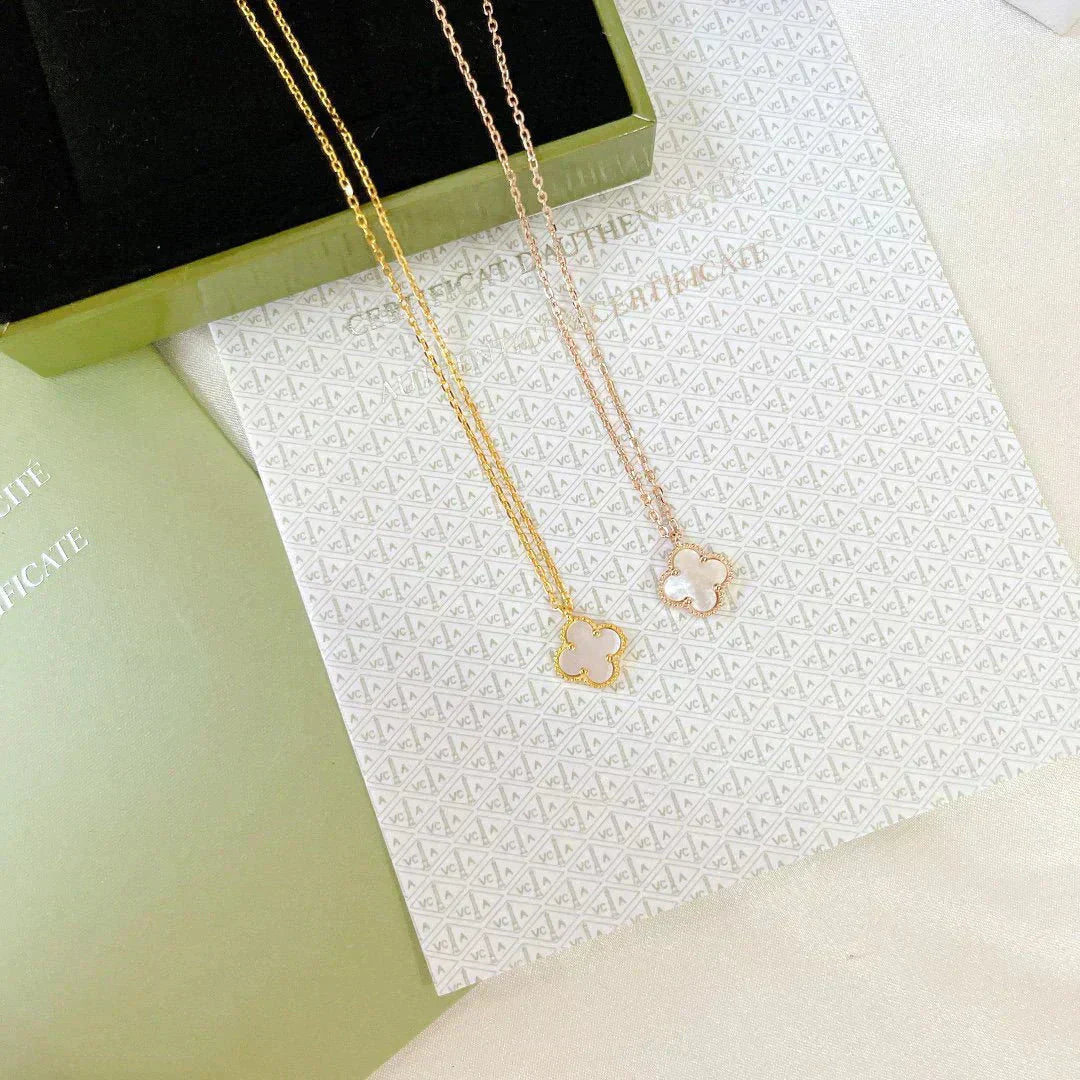 [RAFFINE]CLOVER MINI 9.5MM WHITE MOTHER-OF-PEARL NECKLACE