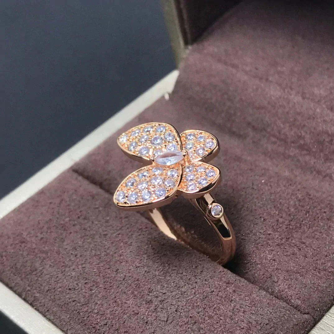 [Raffine] SCHMETTERLINGSRING AUS ROTGOLD MIT DIAMANTEN