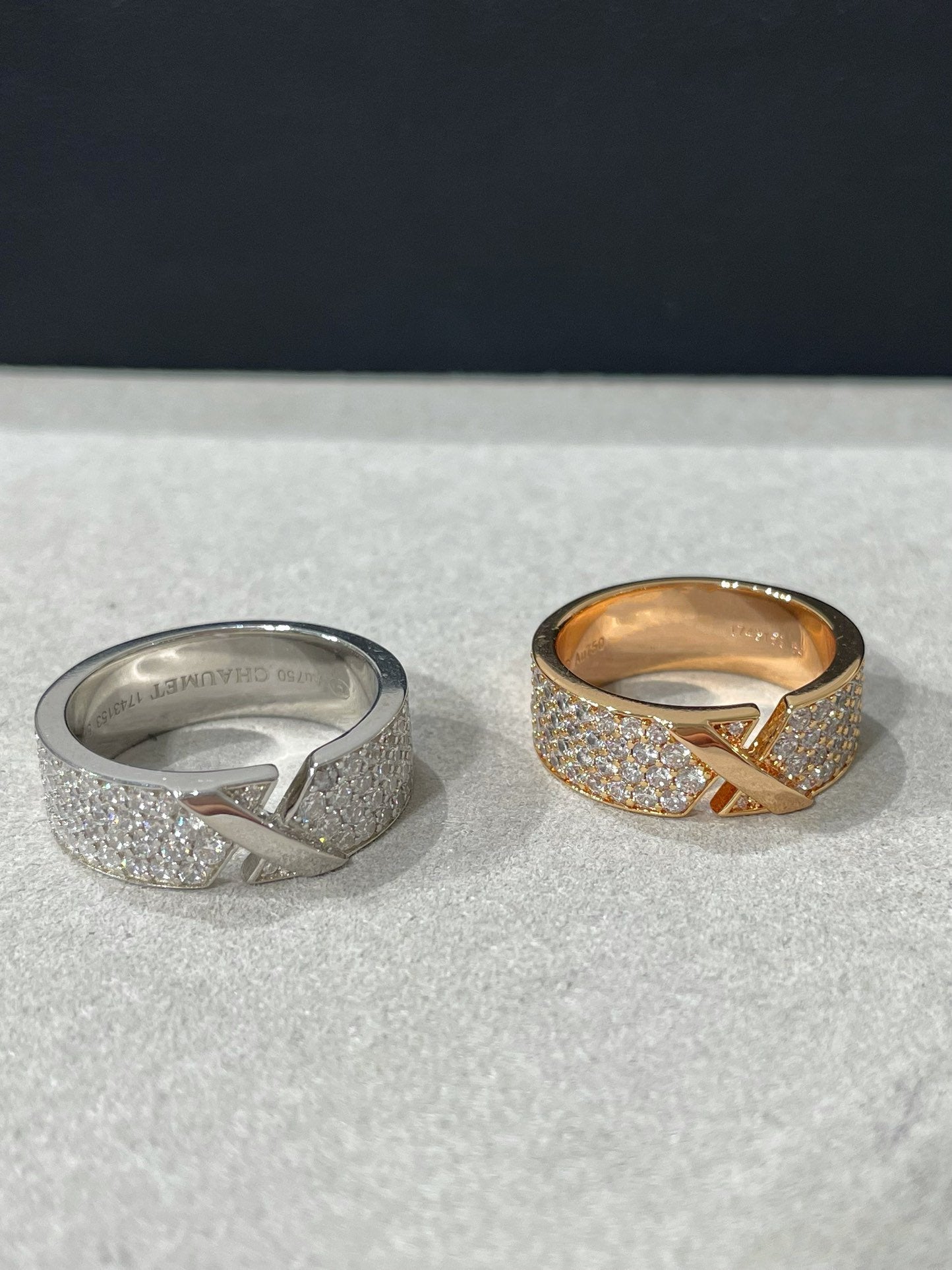 [RAFFINE]LIENS EVIDENCE  DIAMOND PAVED RING