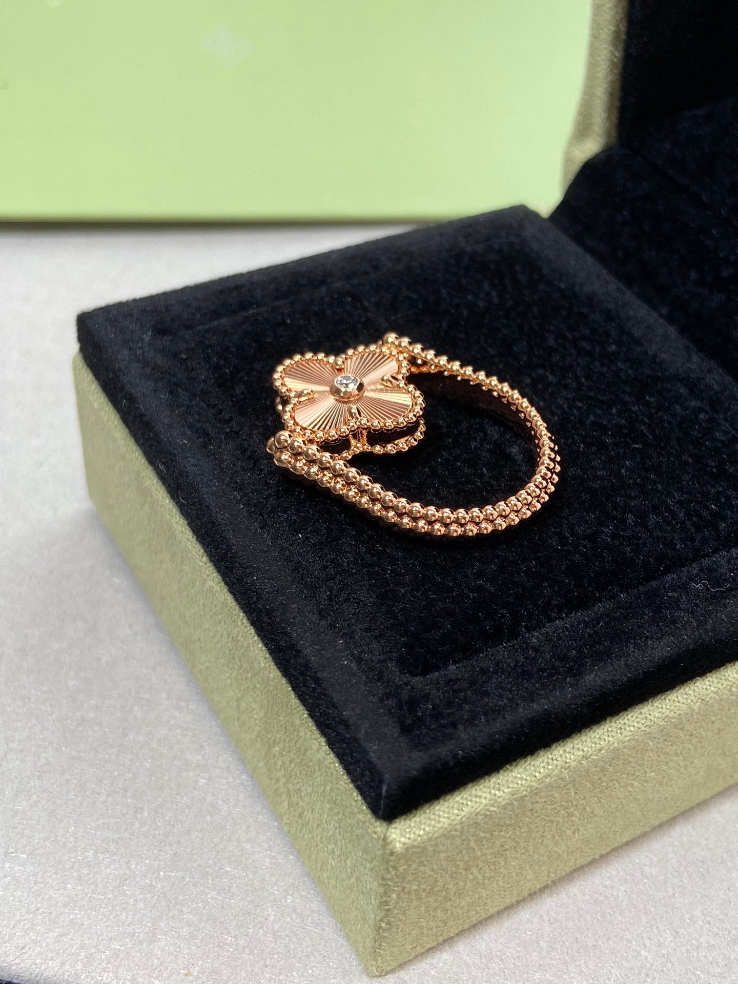 [RAFFINE]CLOVER RIVERSIBLE ROSE GOLD RING