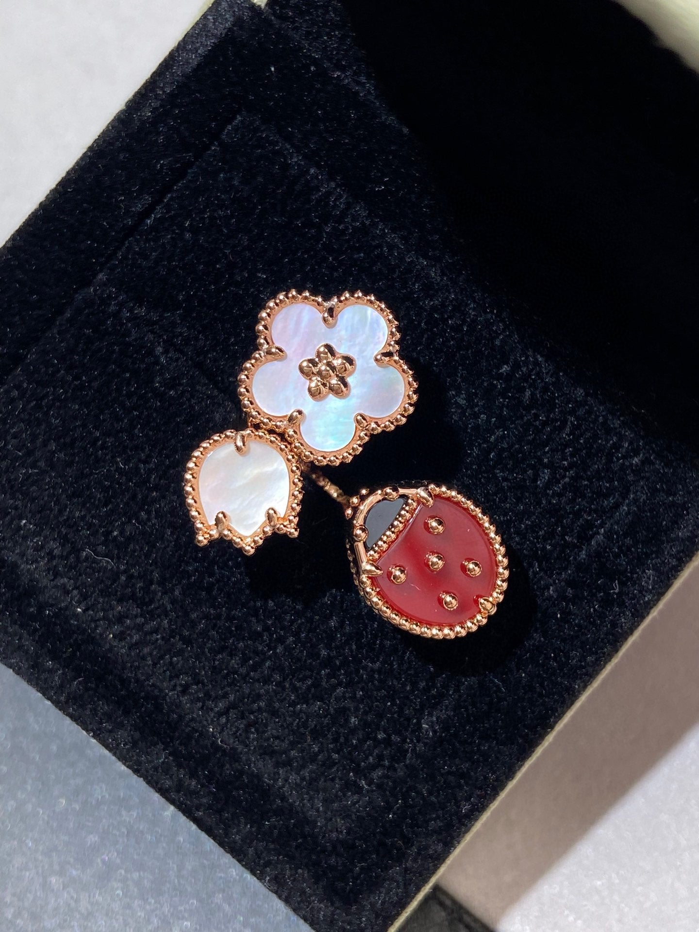 [RAFFINE]LUCKY 3 MOTIF ROSE GOLD RING