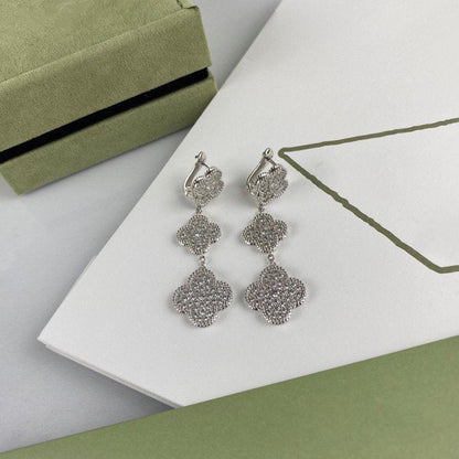 [RAFFINE] PENDIENTES DE PLATA CON 3 MOTIVOS DE TRÉBOL Y DIAMANTES