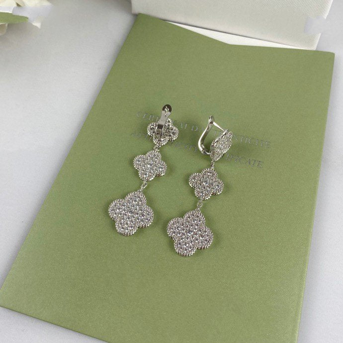 [RAFFINE] PENDIENTES DE PLATA CON 3 MOTIVOS DE TRÉBOL Y DIAMANTES