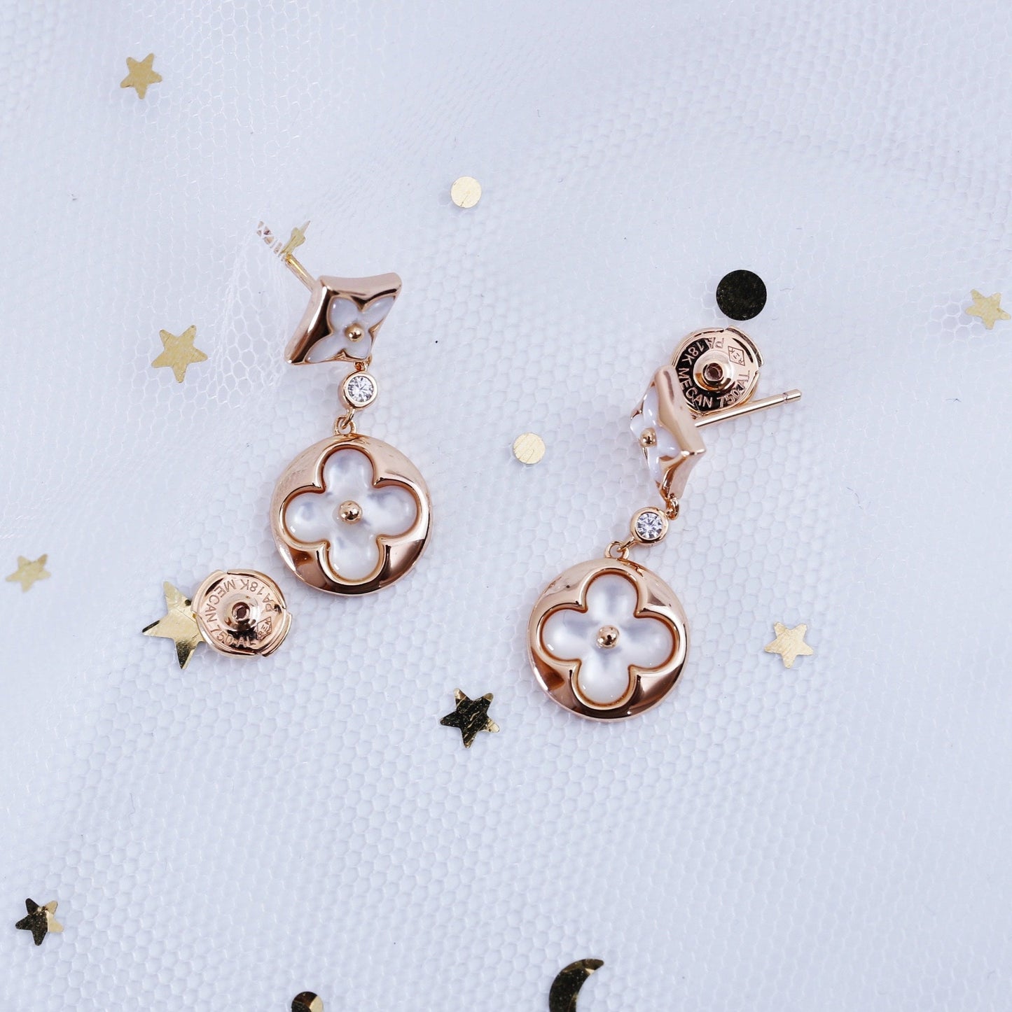 [RAFFINE] PENDIENTES DE LONGITUD DE TRAPEZOIDAL DE ORO ROSA CON ESTRELLA Y SOL