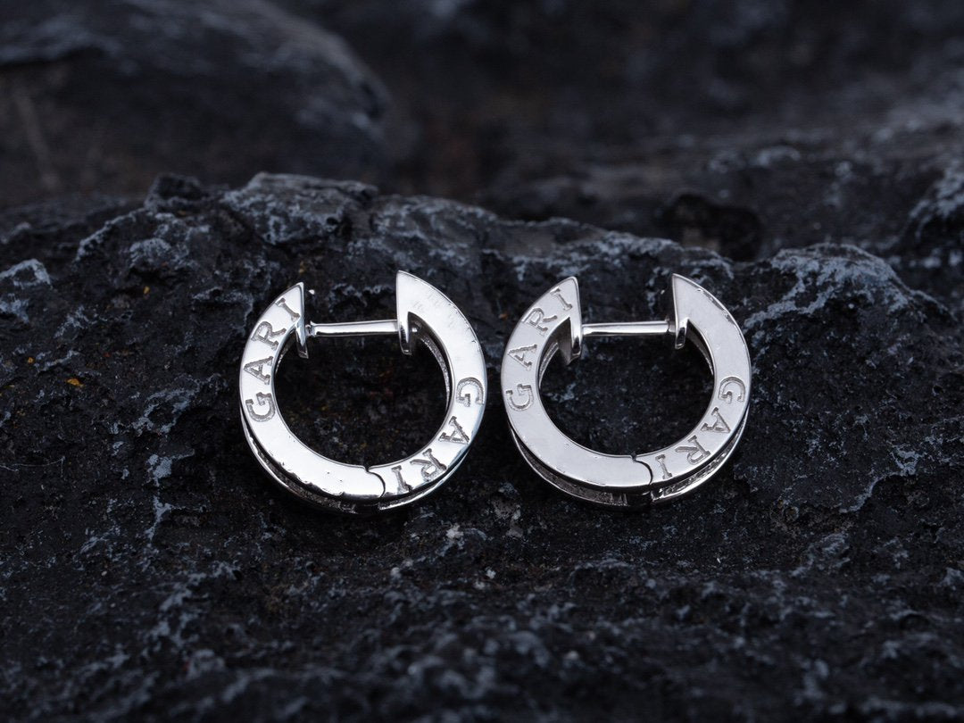 [RAFFINE]ZERO 1 MINI PENDIENTES DE PLATA CON DIAMANTES
