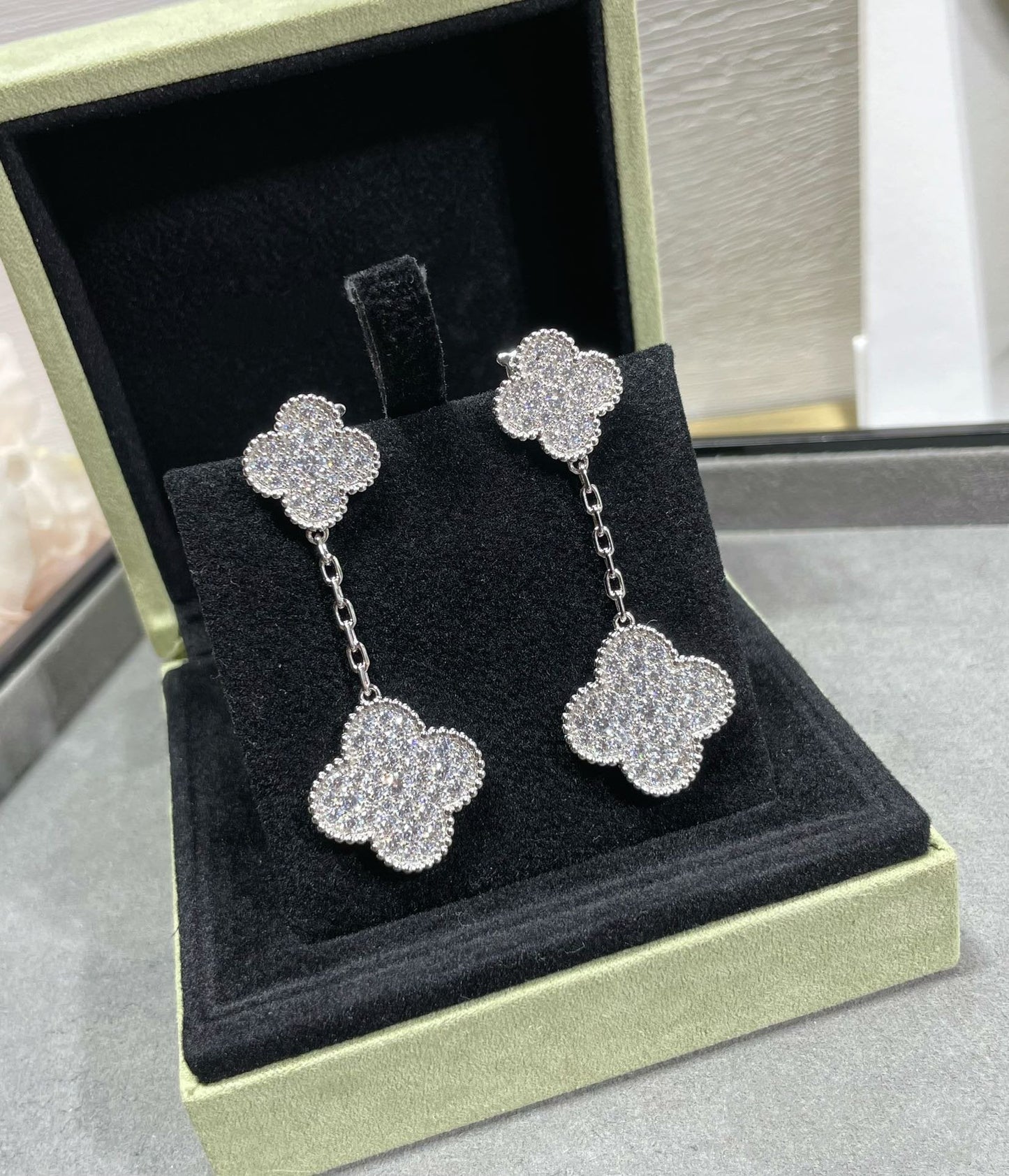 [RAFFINE]CLOVER 2 MOTIFS DIAMOND PAVED SILVER EARRINGS