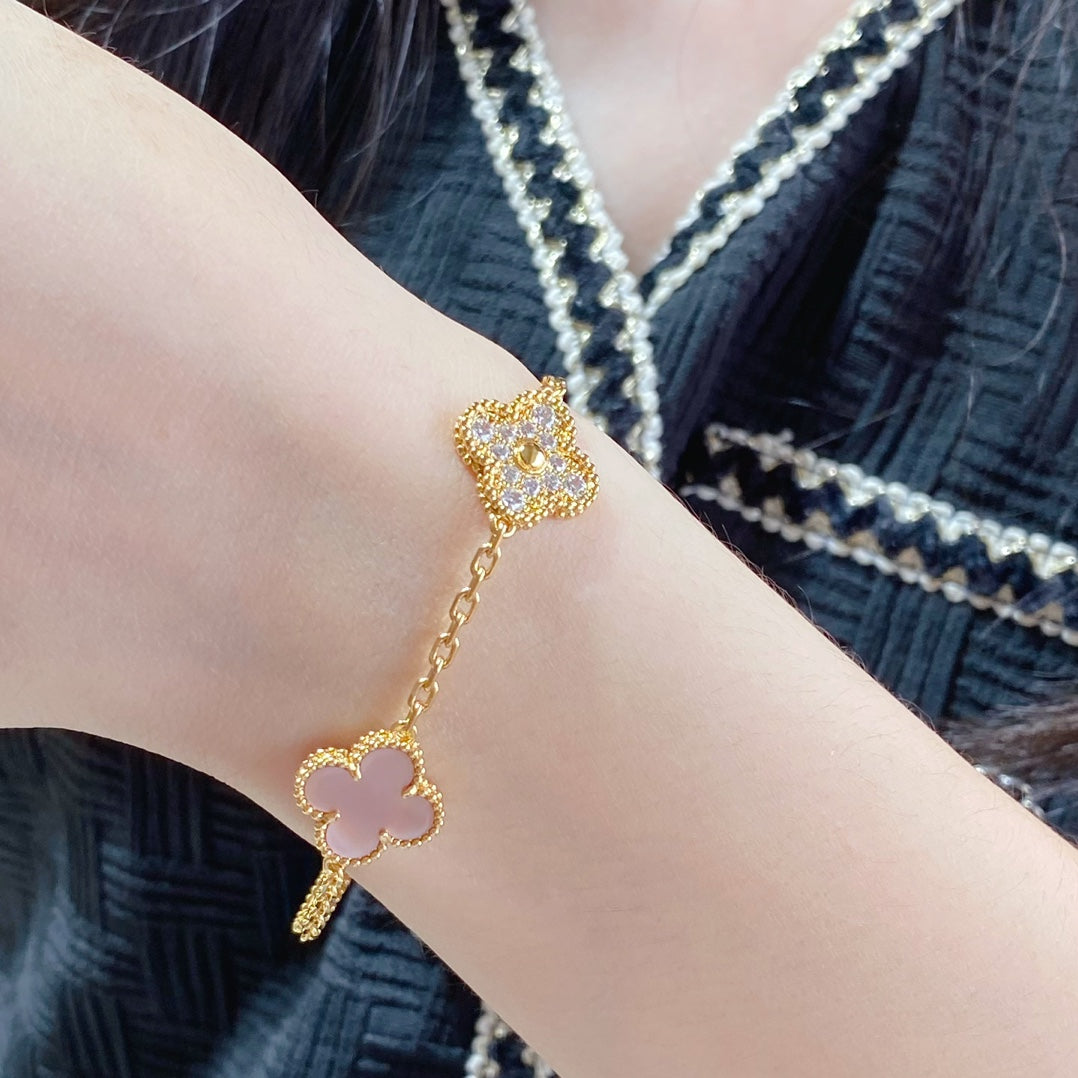 [RAFFINE]CLOVER 5 MOTIF DIAMOND PINK MOP PINK GOLD BRACELET