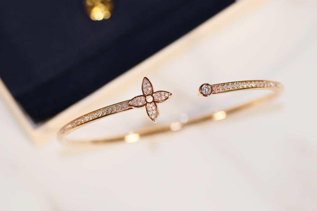 [RAFFINE]IDYLLE GOLD OPEN BRACELET DIAMOND PAVED