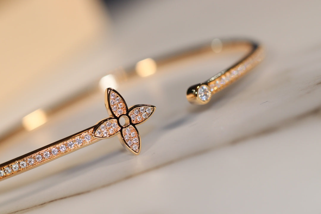 [RAFFINE]IDYLLE GOLD OPEN BRACELET DIAMOND PAVED