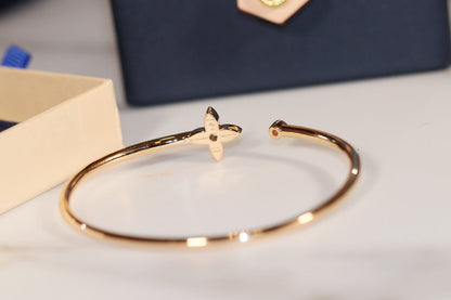 [RAFFINE]IDYLLE GOLD OPEN BRACELET DIAMOND PAVED