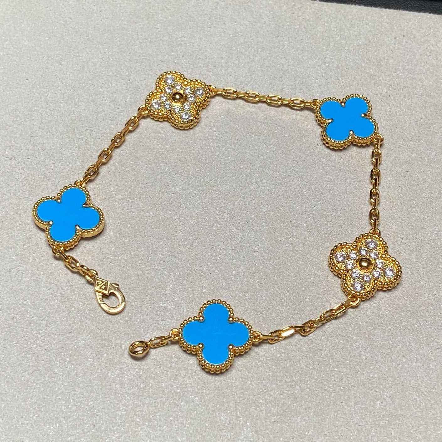 [Raffine]BRACELET EN OR ET DIAMANTS À 5 MOTIFS EN CALCÉDOINE BLEUE 