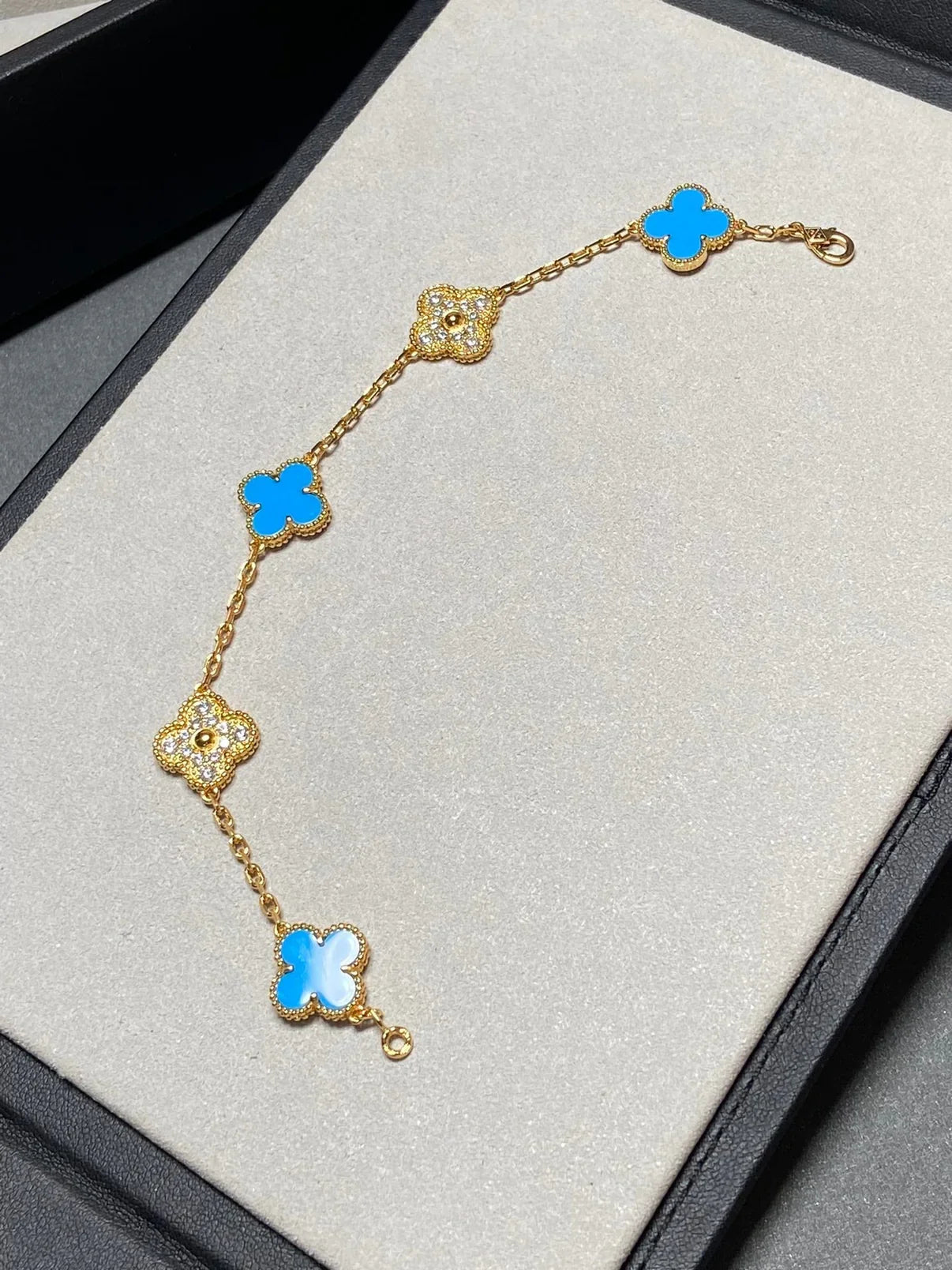 [RAFFINE] KLEEBELATT 5 MOTIV BLAUER ACHAT ARMBAND KOLLEKTION