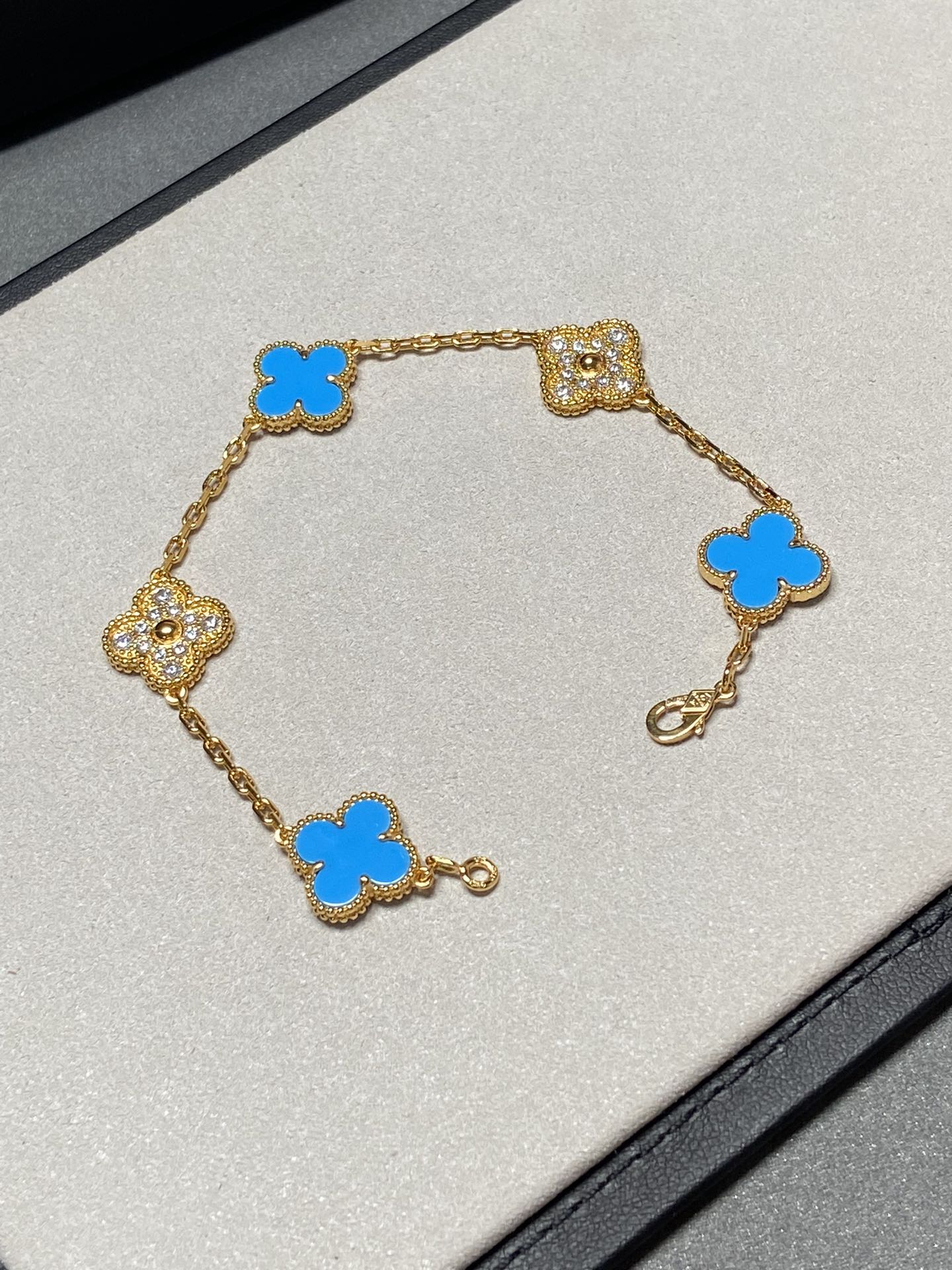 [Raffine]BRACELET EN OR ET DIAMANTS À 5 MOTIFS EN CALCÉDOINE BLEUE 