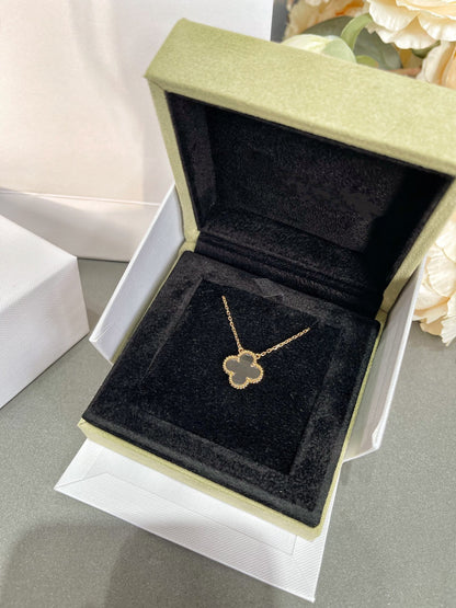 [RAFFINE]CLOVER ROCK CRYSTAL ROSE GOLD NECKLACE
