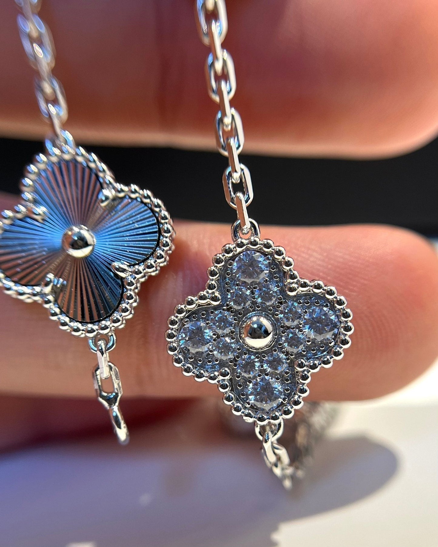 [RAFFINE]CLOVER 5 MOTIF SILVER DIAMOND BRACELET