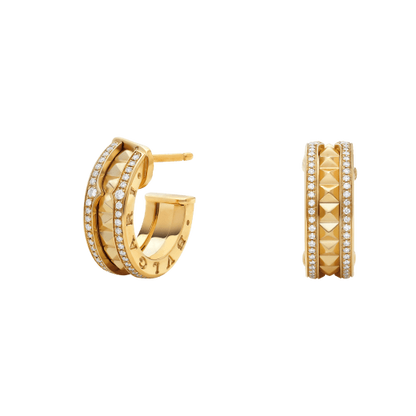 [RAFFINE] PENDIENTES DE ORO ZERO 1 ROCK CON ESPIRAL TACHUELADA Y DIAMANTES PAVÉ