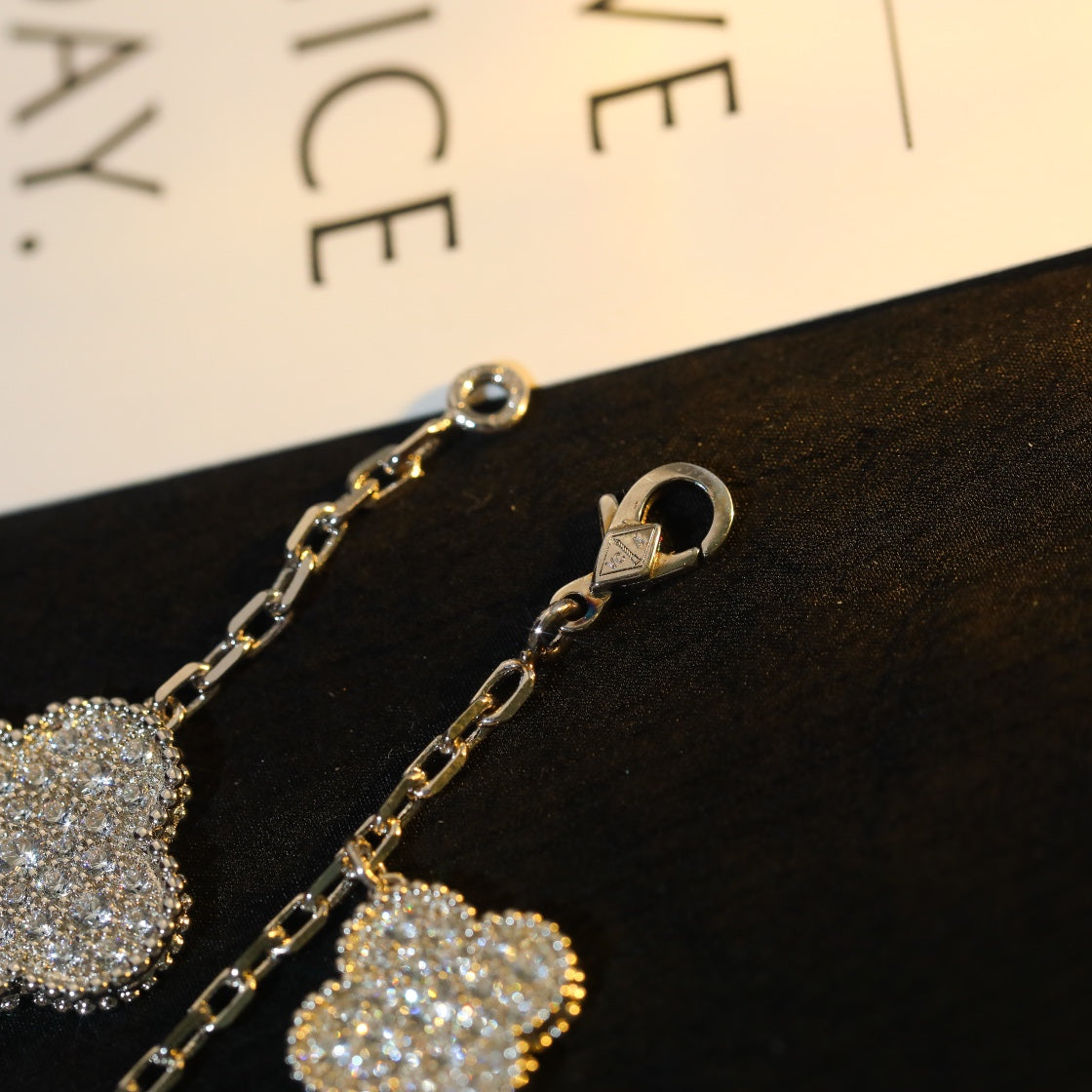 [RAFFINE]CLOVER BRACELET 5 MOTIF SILVER DIAMOND PAVED