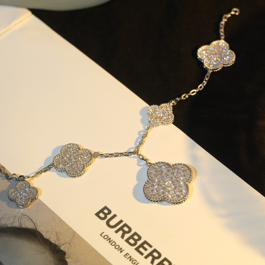 [RAFFINE]CLOVER BRACELET 5 MOTIF SILVER DIAMOND PAVED