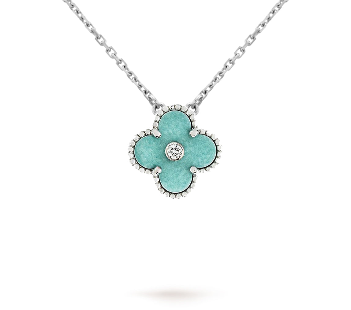 [LUXE]CLOVER 15MM CHRISTMAS LIMITED EDITION SINGLE FLOWER NECKLACE